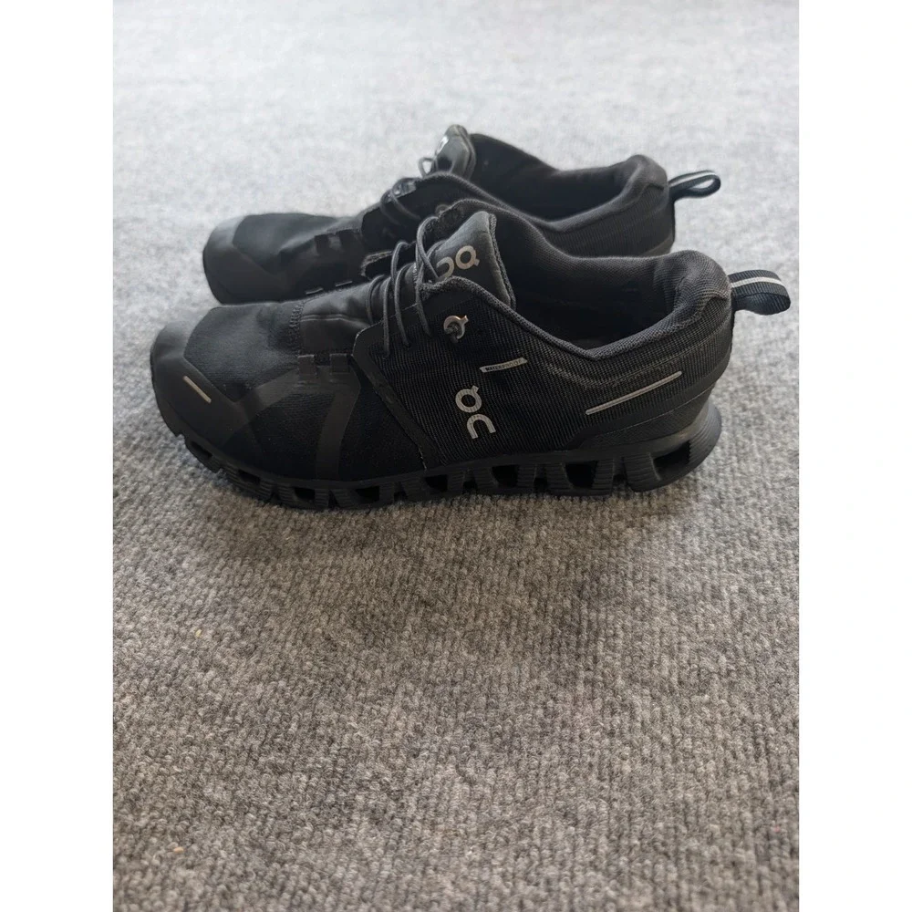 On Cloud Waterproof Black Women's 8.5 US / 6.5 UK / 40 EU Running Shoes 59.98838